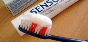L'utilisation des dentifrices Sensodyne pour les dents sensibles