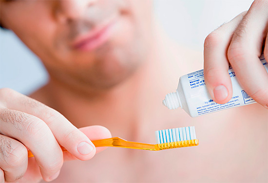 Une hygiène bucco-dentaire régulière joue un rôle très important dans la prévention des caries.